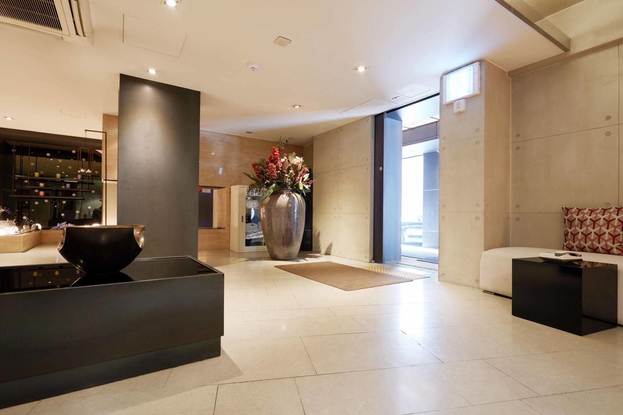 Tria Business & Boutique Hotel Seoul Exterior photo